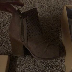 Yoki suede peep toe bootie